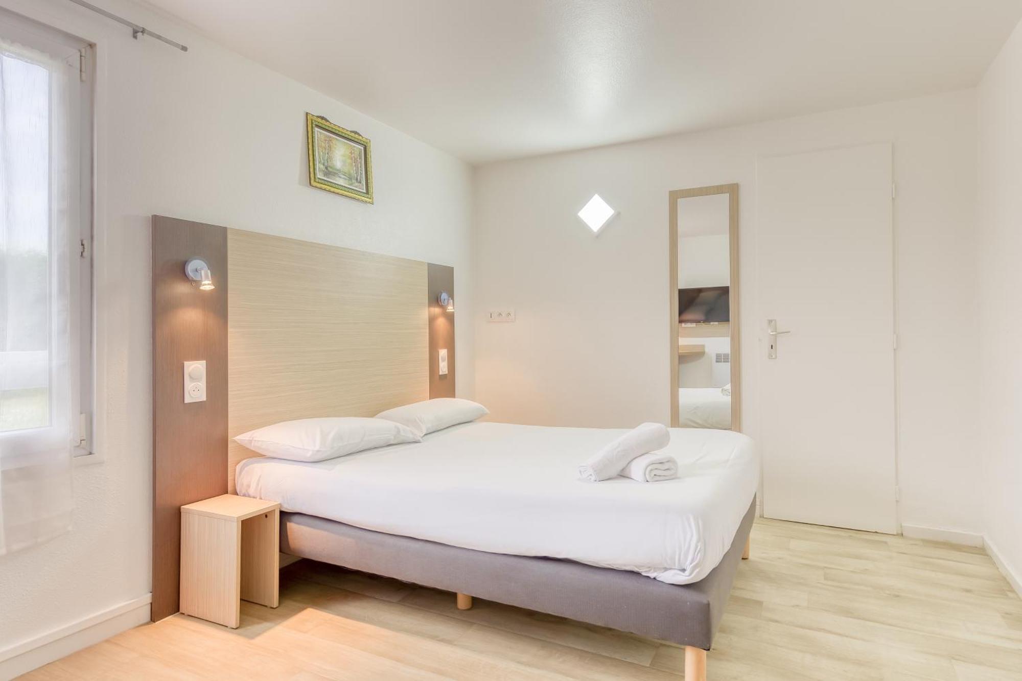 Fasthotel Roissy Cdg Sud - Claye Souilly Exterior photo
