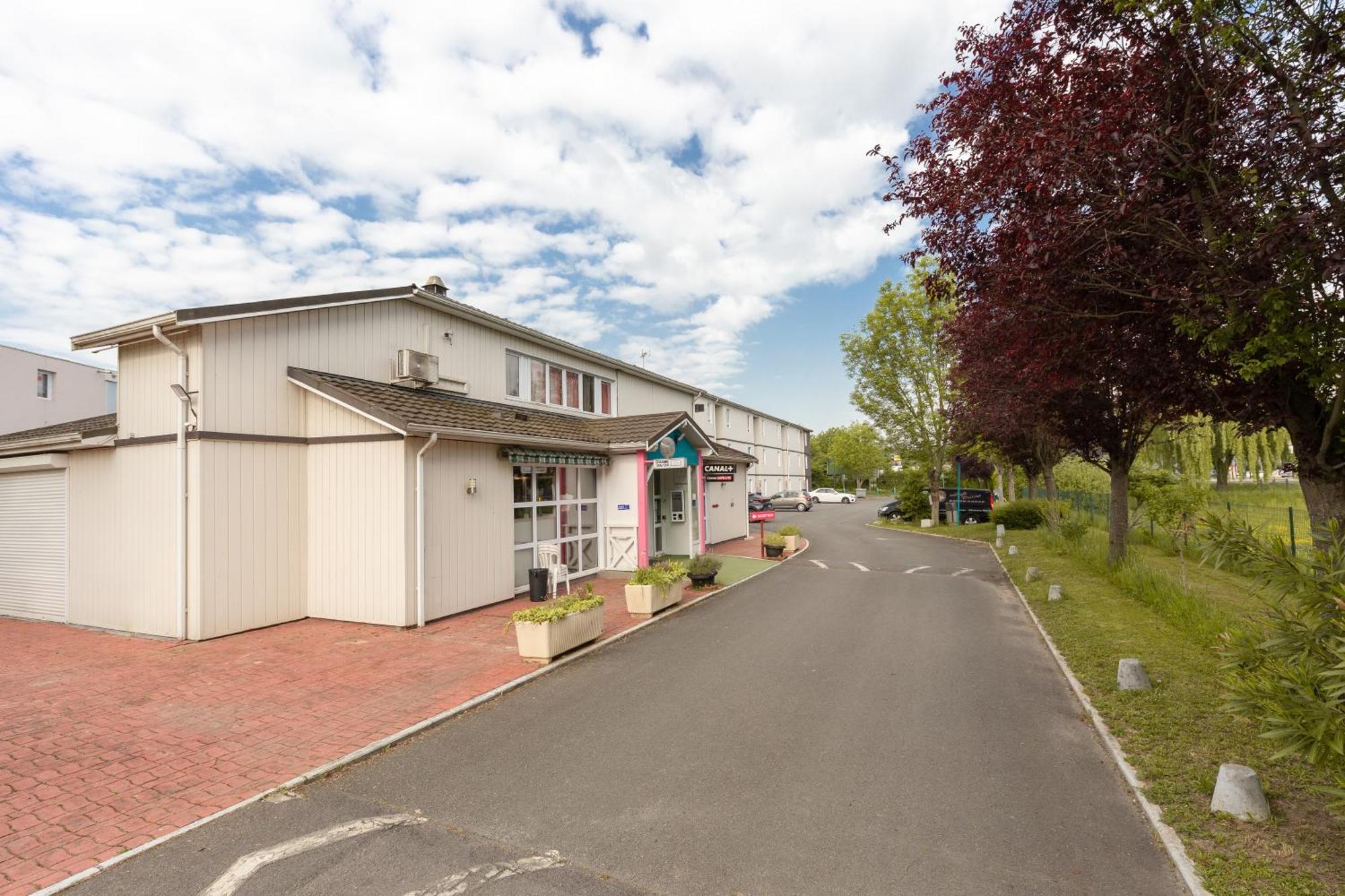 Fasthotel Roissy Cdg Sud - Claye Souilly Exterior photo